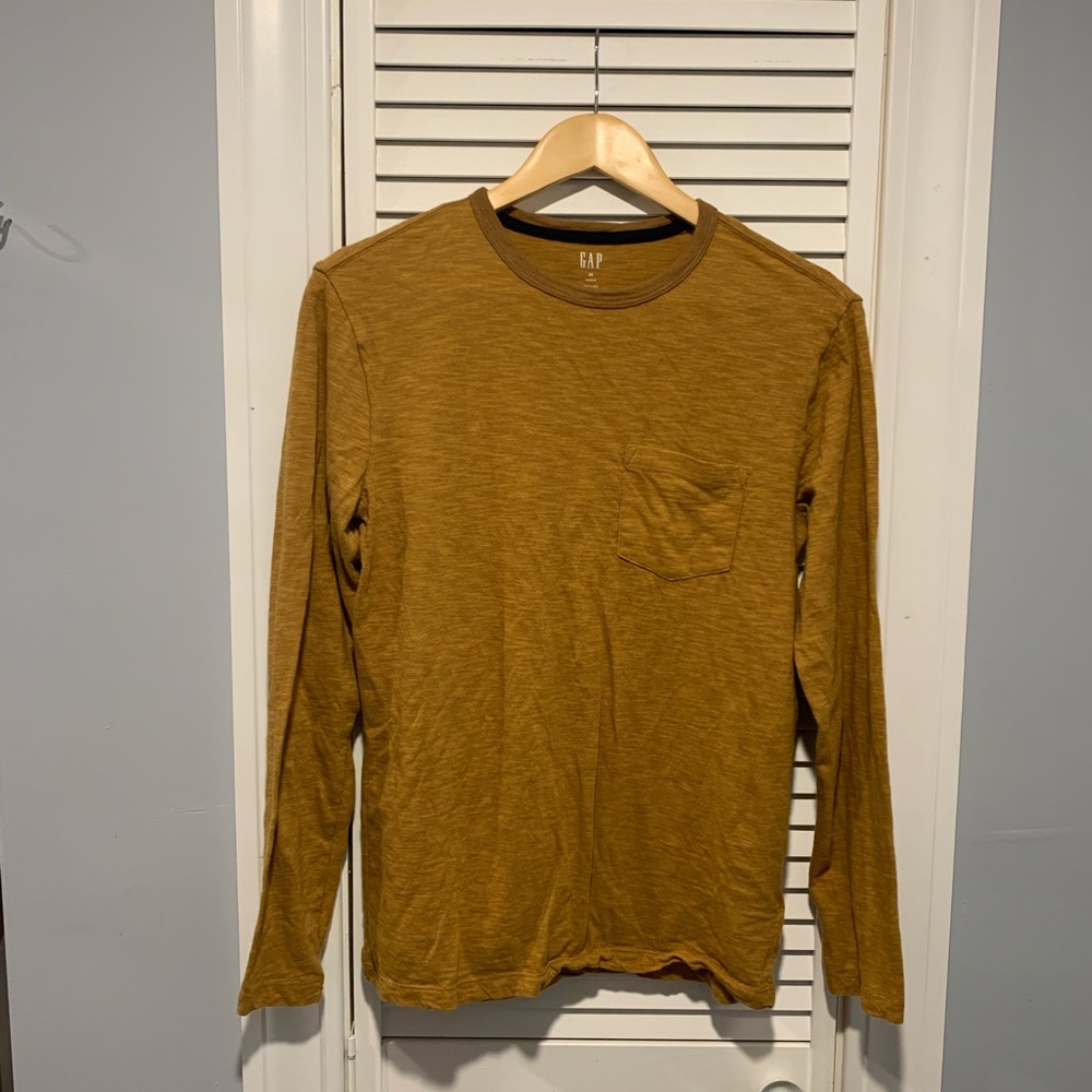 Gap Mens long sleeve shirt.
